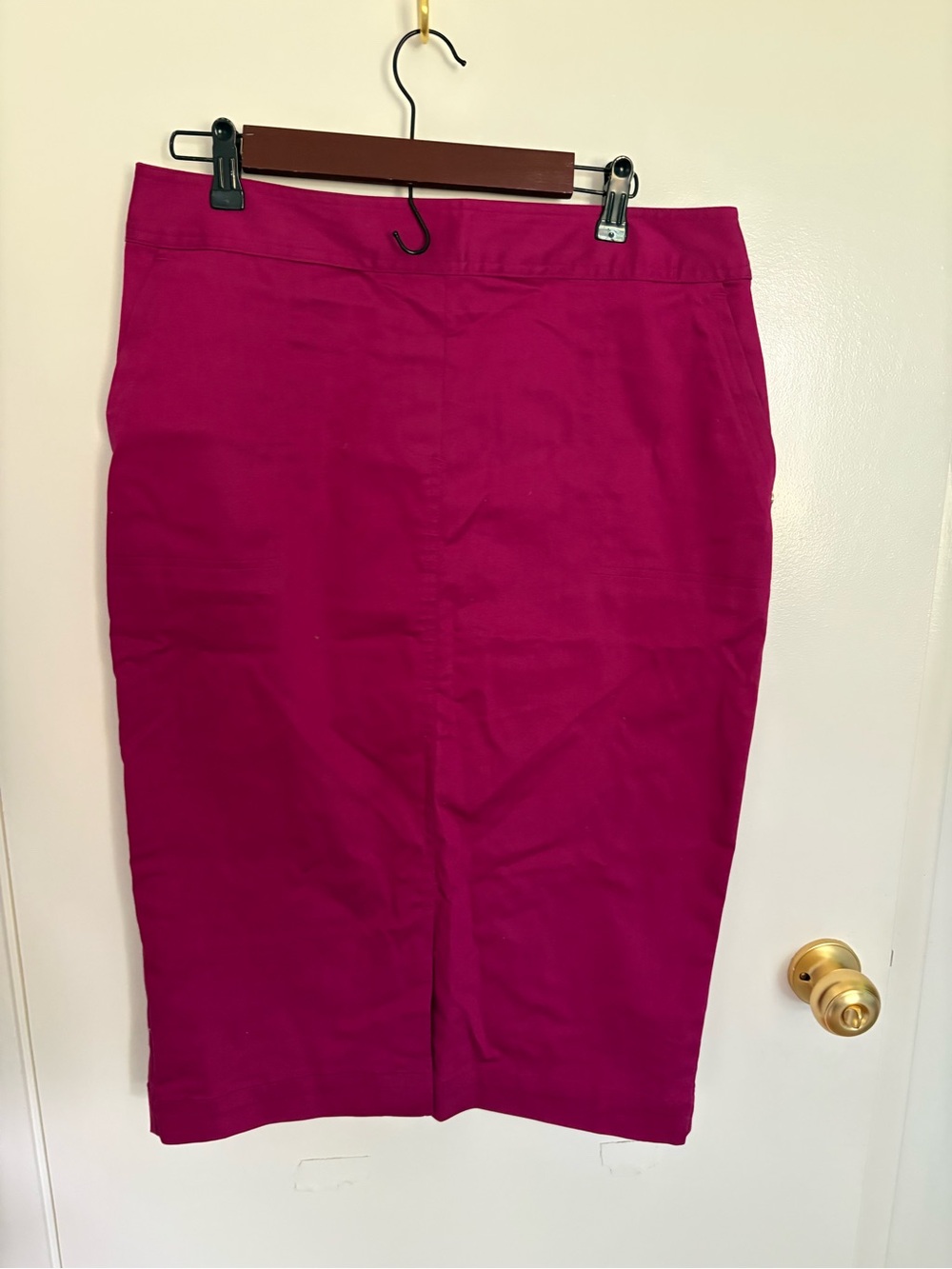 Liz Claiborne Fuchsia Pencil Skirt